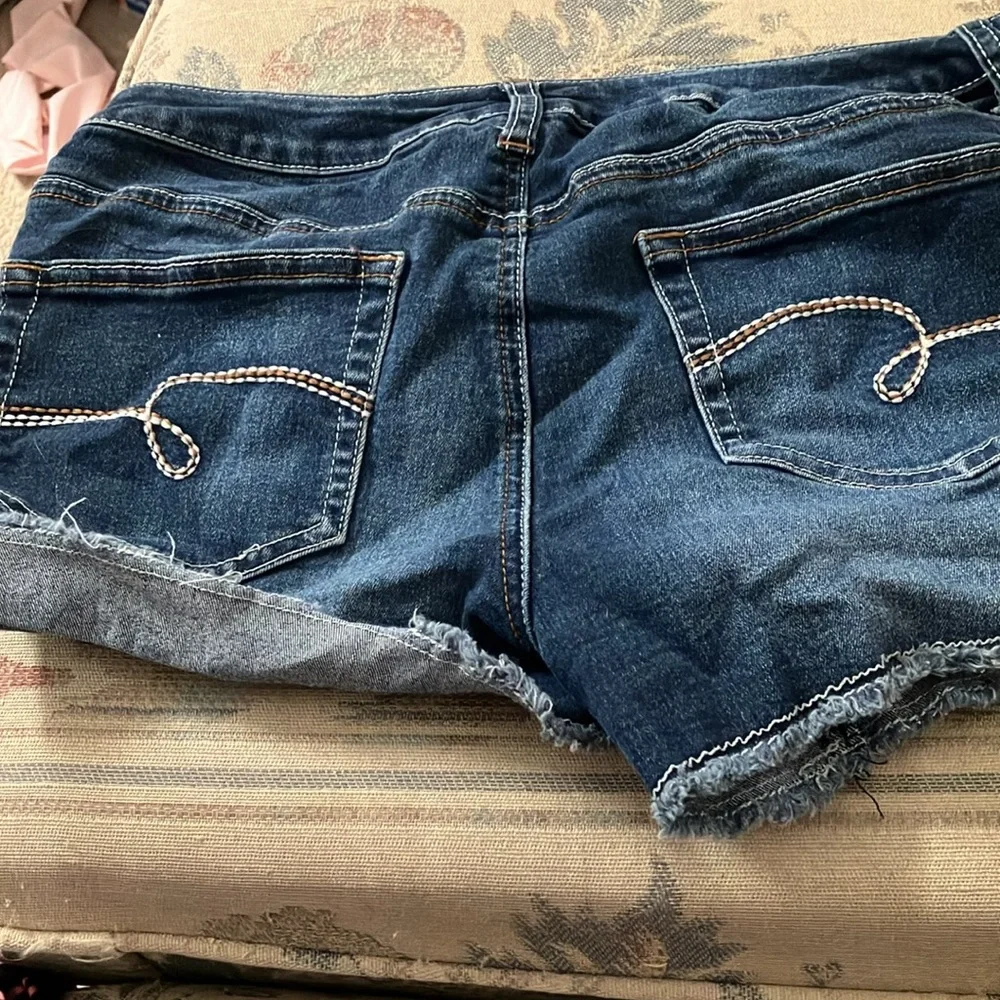 FINAL MARKDOWN Girls justice shorts 16 1/2